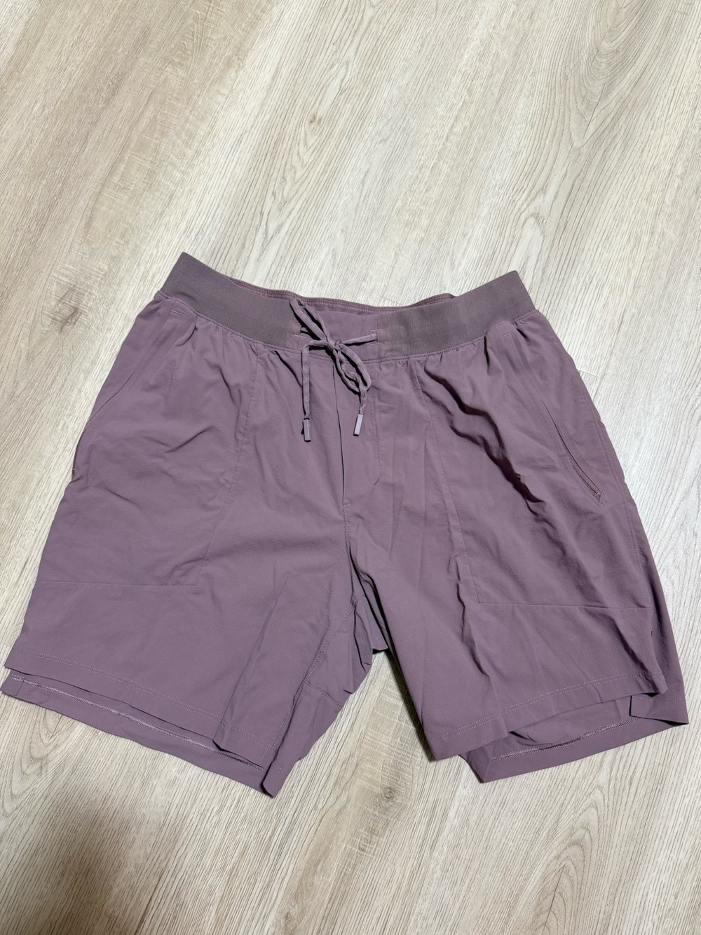 Lululemon License to Train Linerless Short 7" Men's Sz Medium Purple Mauve